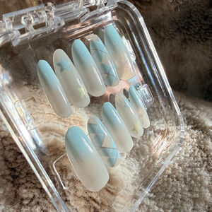 White-To-Blue Ombré Design Press-on Nails, Feminine Whimsical Nails, Sz XS